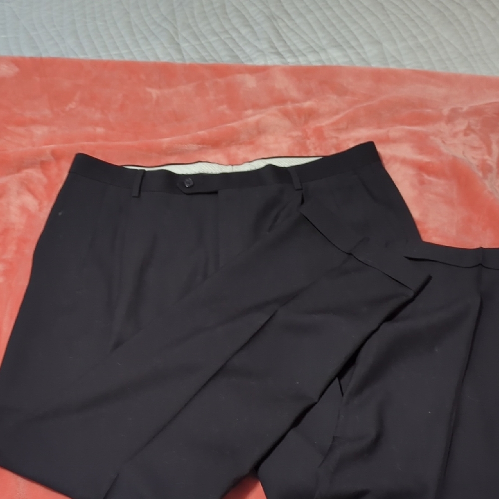 Daniel Cremieux Signature Collection Dress Pants.